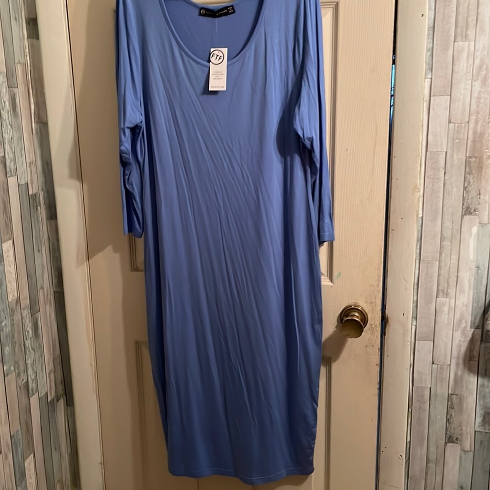 Blue body con long sleeve dress by Fashion To Figure size 1 never worn very cute